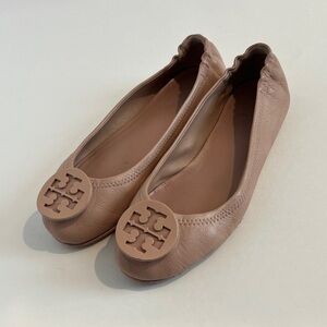 Tory Burch Women's Tan “Minnie” Ballet Flats